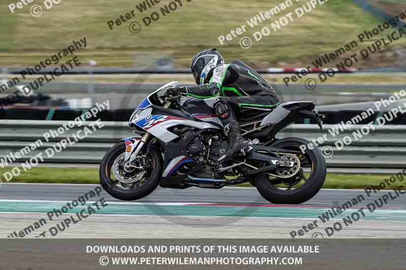 cadwell no limits trackday;cadwell park;cadwell park photographs;cadwell trackday photographs;enduro digital images;event digital images;eventdigitalimages;navarra;no limits trackdays;peter wileman photography;racing digital images;trackday digital images;trackday photos